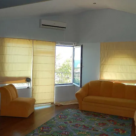 Ваканционна къща Santa